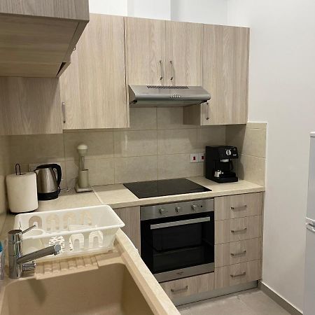 Modern City Center Apartment Saripolou 2 Limassol Kültér fotó